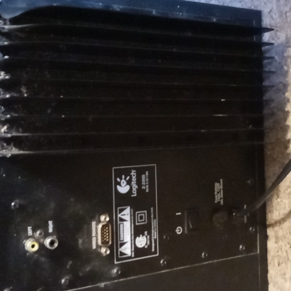 Logitech subwoofer - Picture 2 of 2